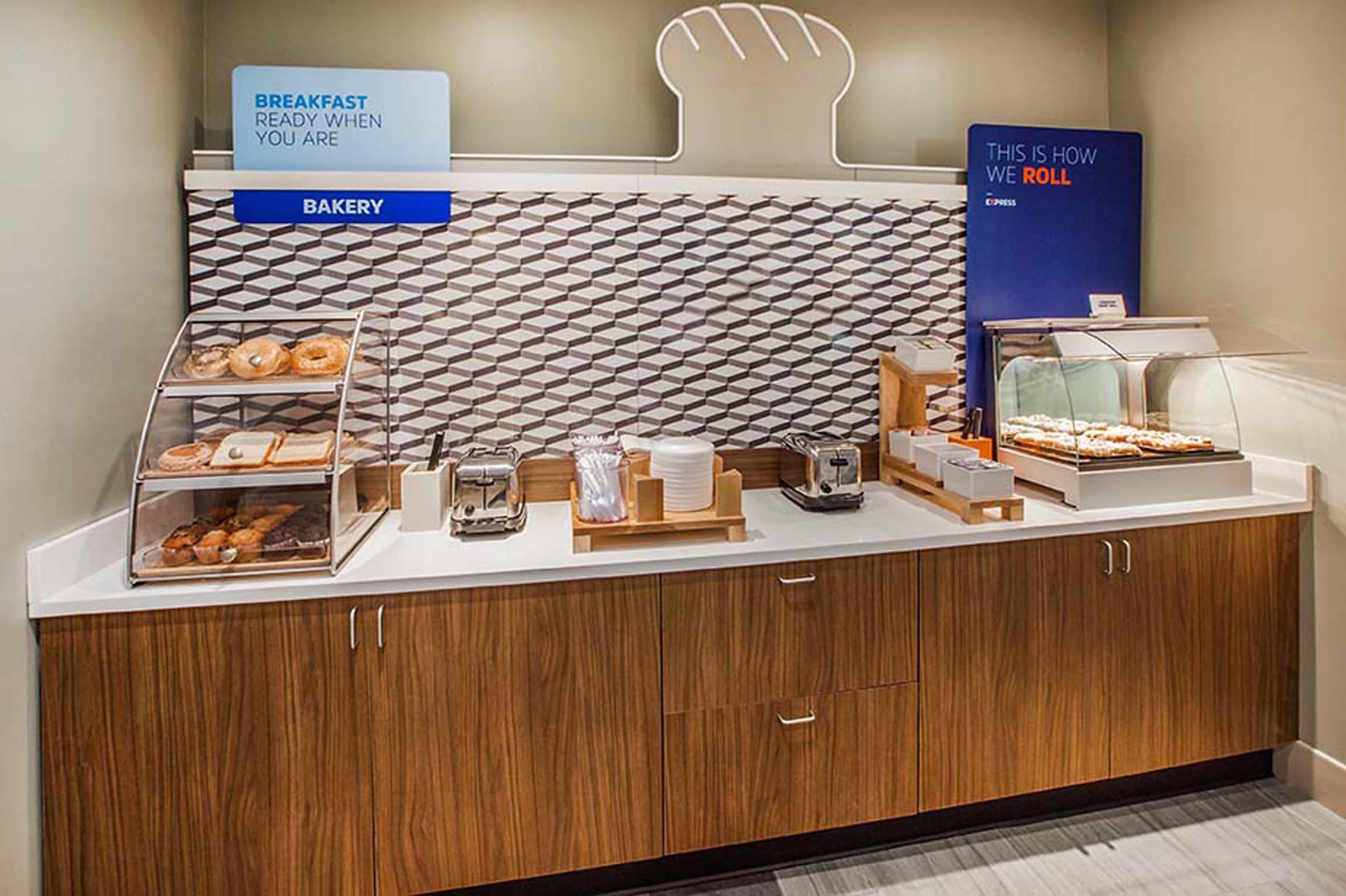 Holiday Inn Express & Suites Allen Park By Ihg Eksteriør billede
